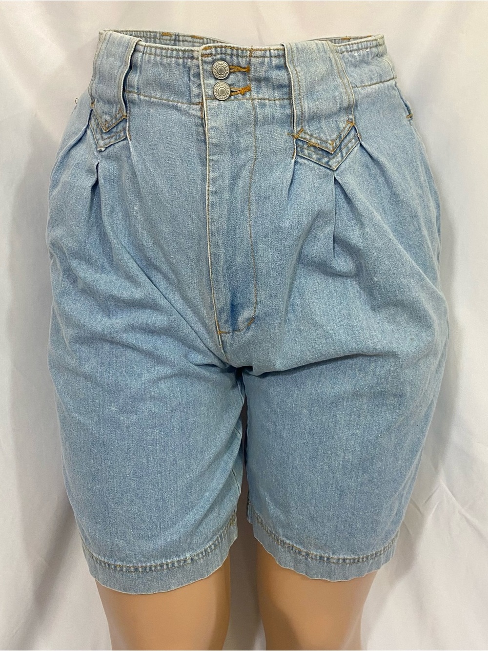 Vintage 90’s Jordache High Waisted Trouser Pleated Denim Shorts Size XL